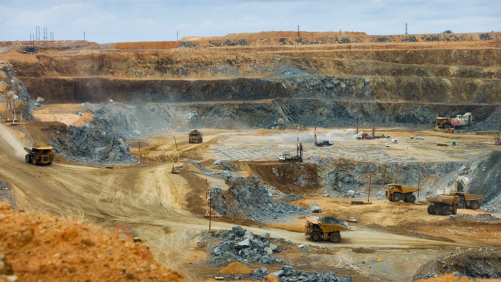 Zimbabwe courts partners to unlock 44 million ounces of platinum in a $500 million mine