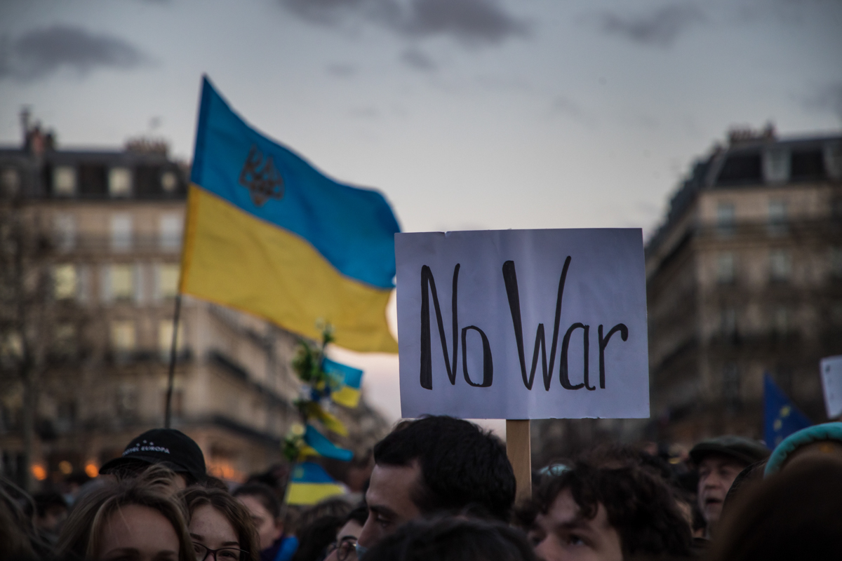 IMAGINI. Din București până în Sydney, mii de oameni protestează față de războiul din Ucraina: „Stop Putin!”