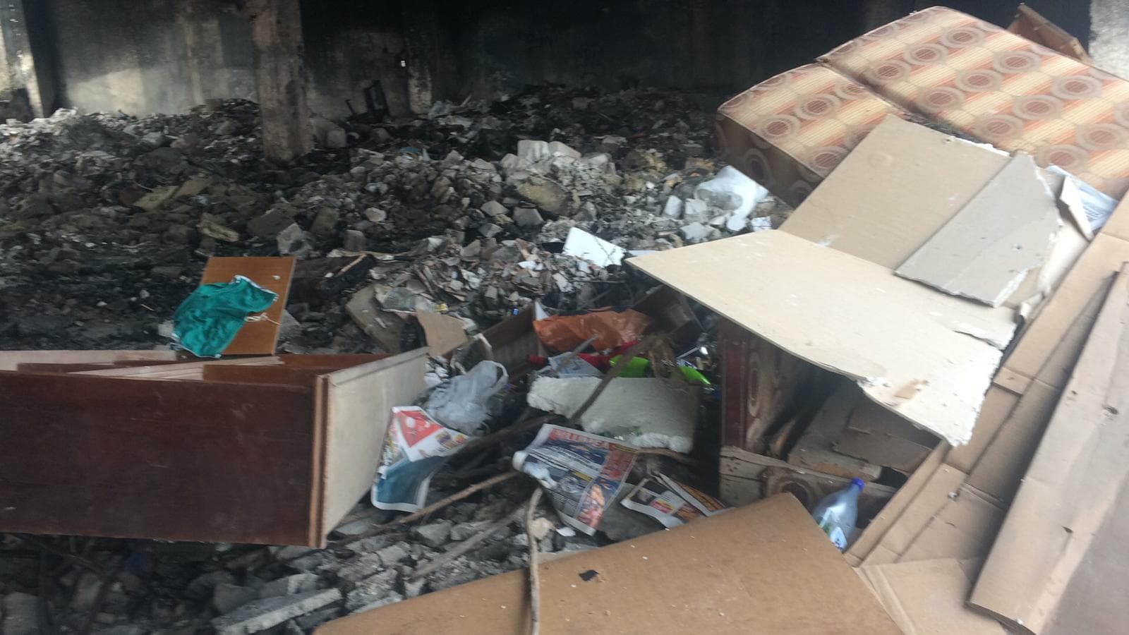 Al treilea incendiu, în același loc. ISU: Au apărut noi deșeuri după incendiile de vineri și sâmbătă