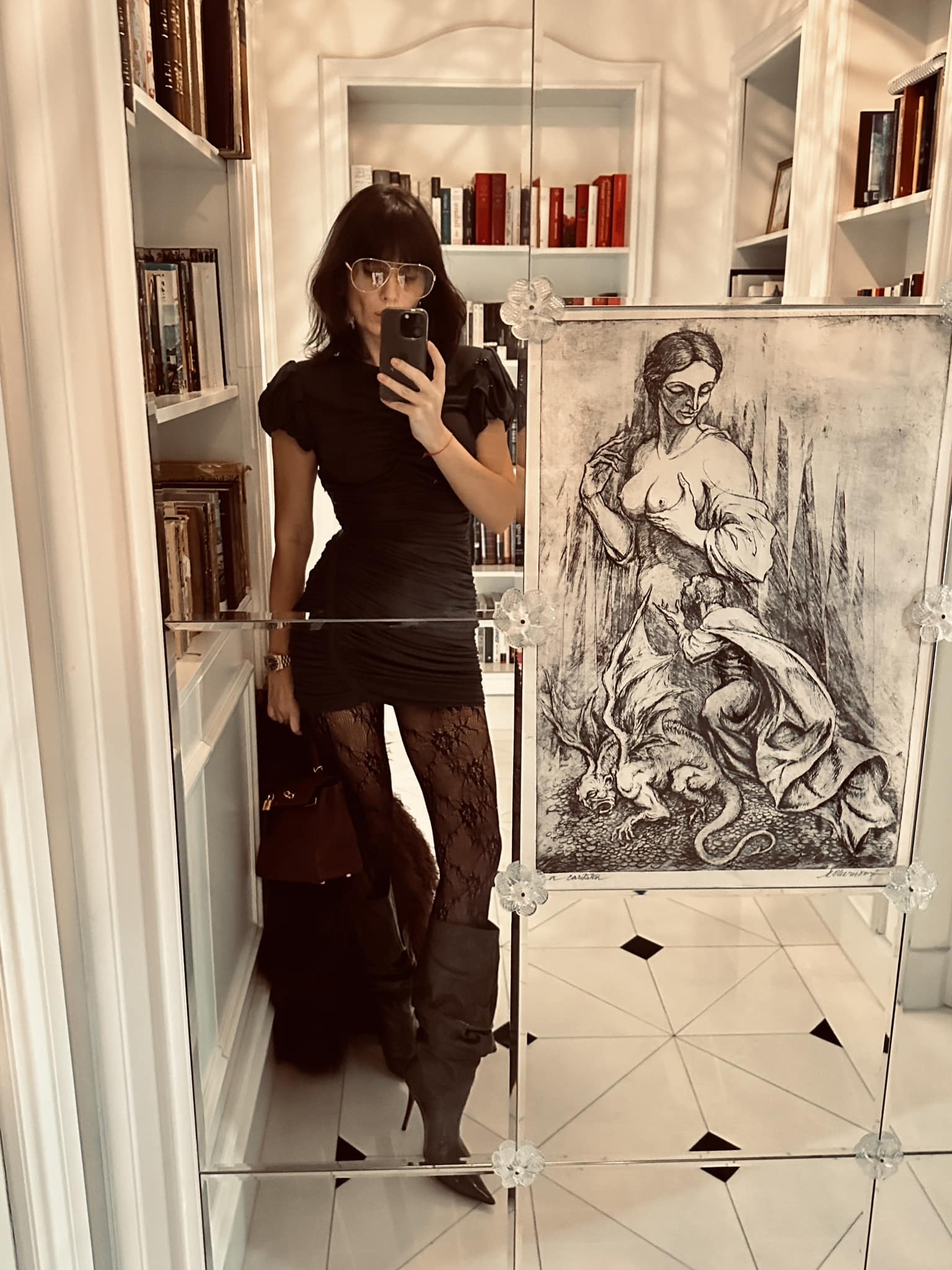 Cât au ajuns să coste rochiile create de Dana Budeanu. A îmbrăcat-o și pe Mihaela Rădulescu, dar și pe Andra și pe Elena Băsescu