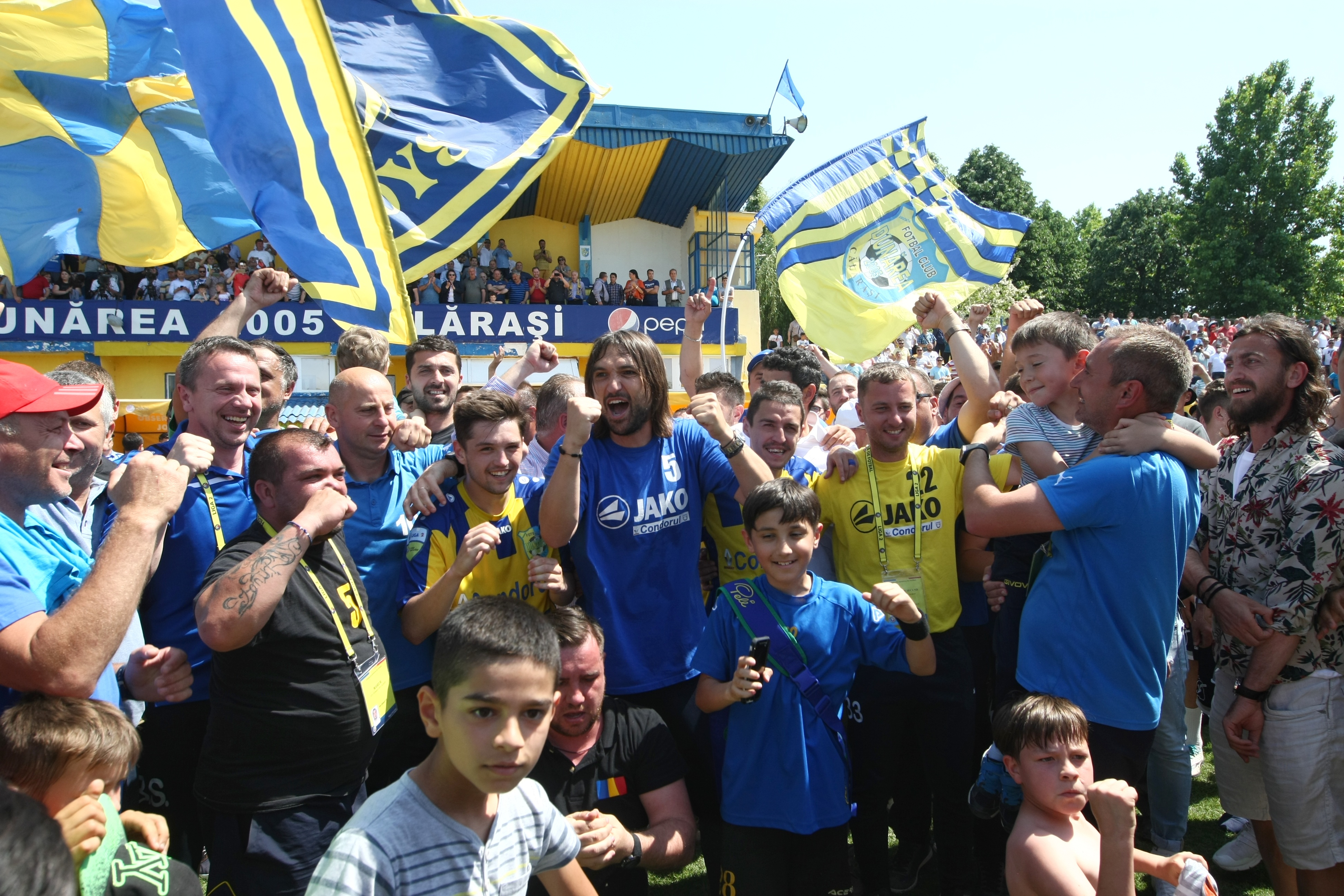 Liga 2 la fotbal, etapa 33. Dunărea Călărași a promovat matematic în Liga 1. Chindia a remizat la Mioveni. Clasament