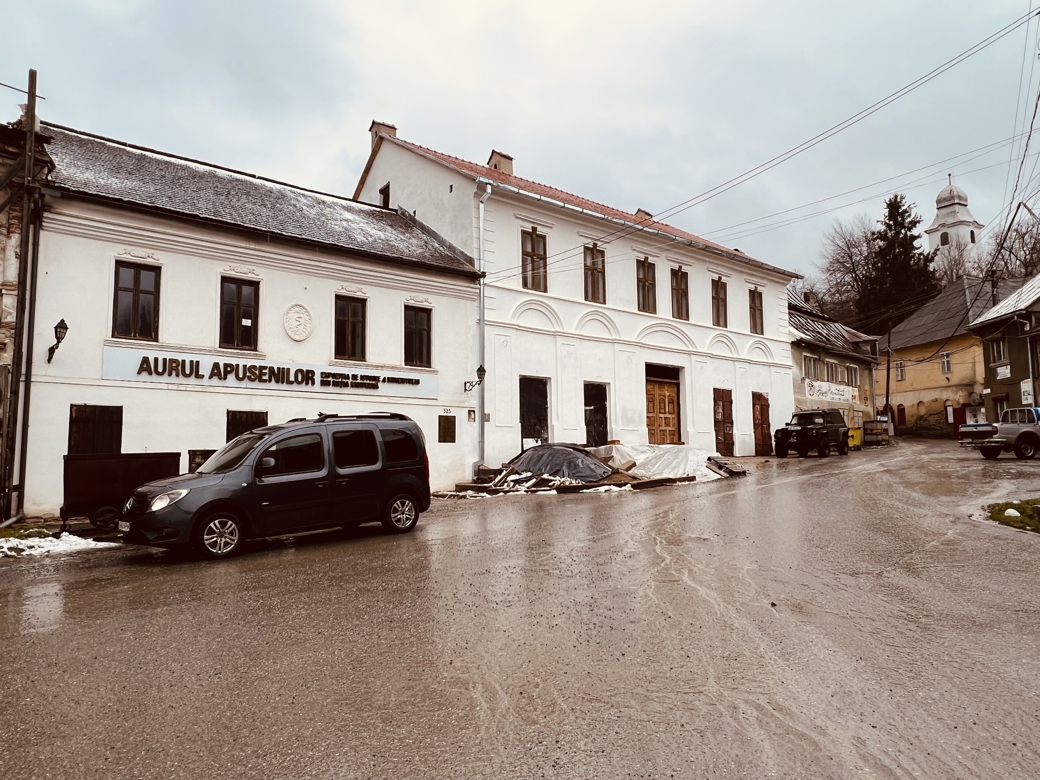 REPORTAJ Antreprenorii care schimbă Roșia Montană, în ciuda indiferenței statului român: „Pot spune că la noi nu există sărăcie”