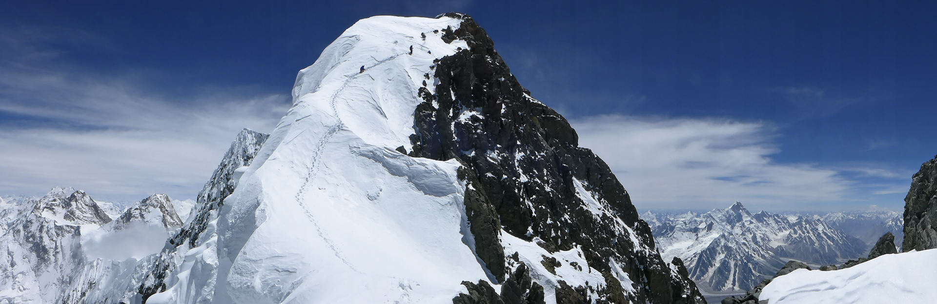 Alex Găvan atacă în condiții extreme un vârf din Himalaya / FOTO & VIDEO