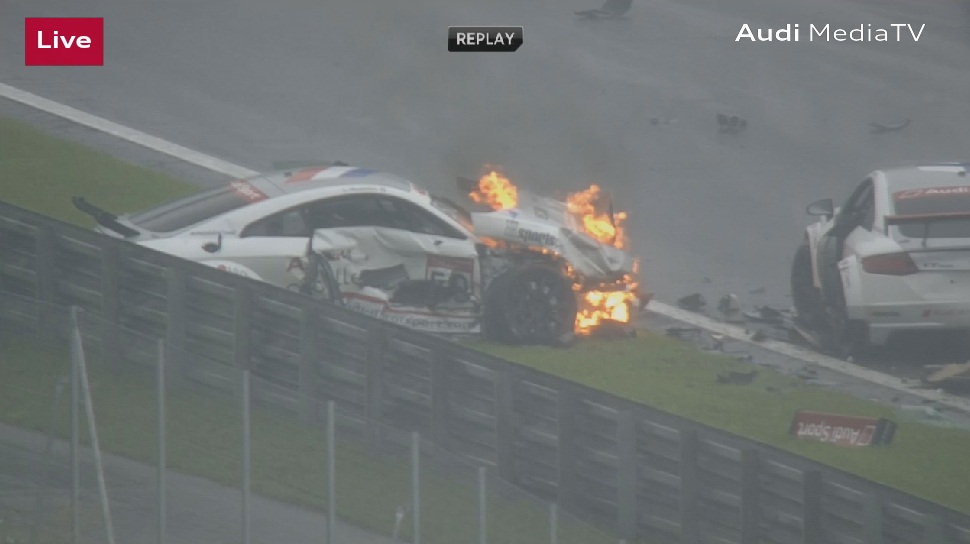 Accident teribil la o cursă din Audi Sport TT Cup, de pe Red Bull Ring, din Spielberg, Austria. ^Toți piloții ar fi, conform primelor informații, teferi / FOTO&VIDEO