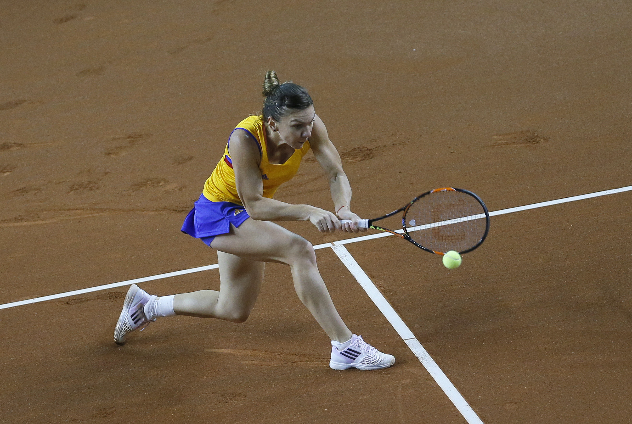 Fed Cup: România - Germania 1-4. Am ieșit dramatic din Grupa Mondială. Monica Niculescu a ratat două mingi de meci, în partida supraviețuirii. Incredibil! Am ratat o minge de meci și la dublu!!!! / LIVE BLOG & GALERIE FOTO