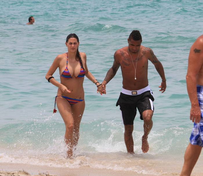 GALERIE FOTO / Melissa Satta, femeia fatală a Italiei: ^”Știu cum să înnebunesc un bărbat!”