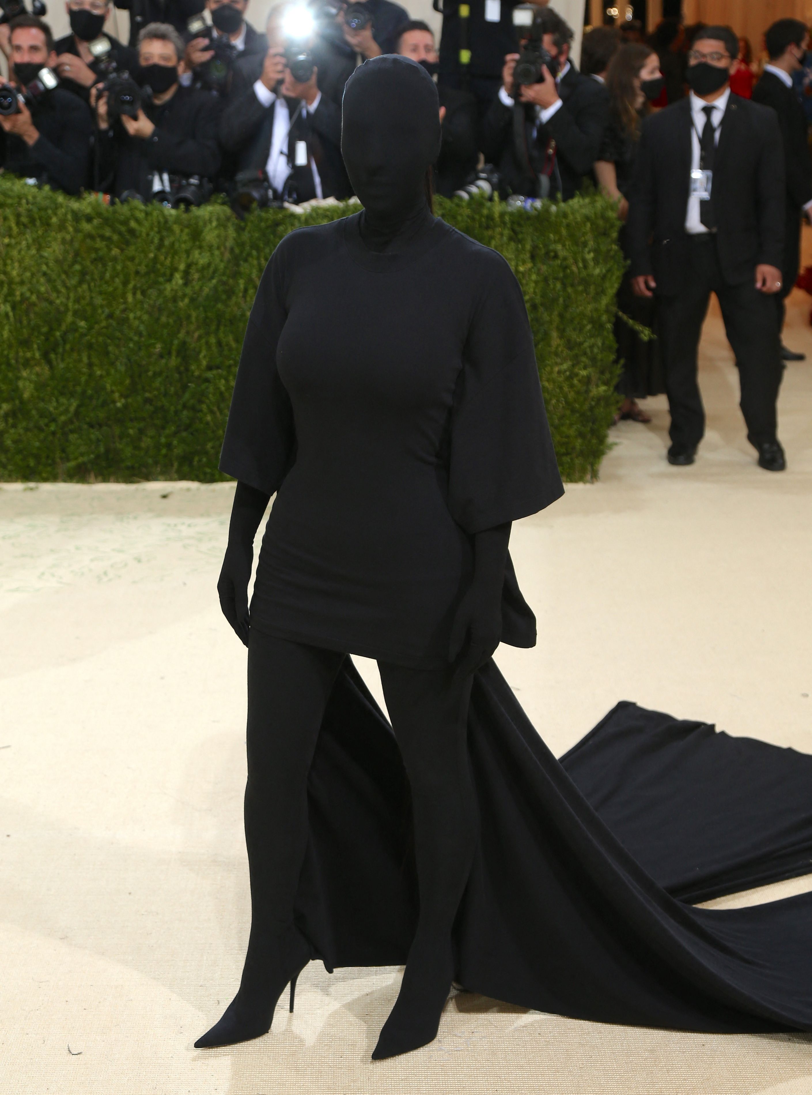 Cele mai controversate ținute din istoria Met Gala. Apariții care au stârnit reacții globale