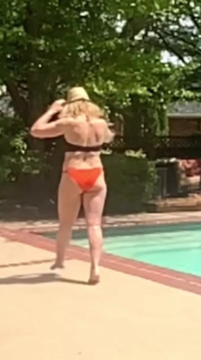 Imagini rare cu Nadia Comăneci în costum de baie. Cum arată Zeița de la Montreal la 63 de ani