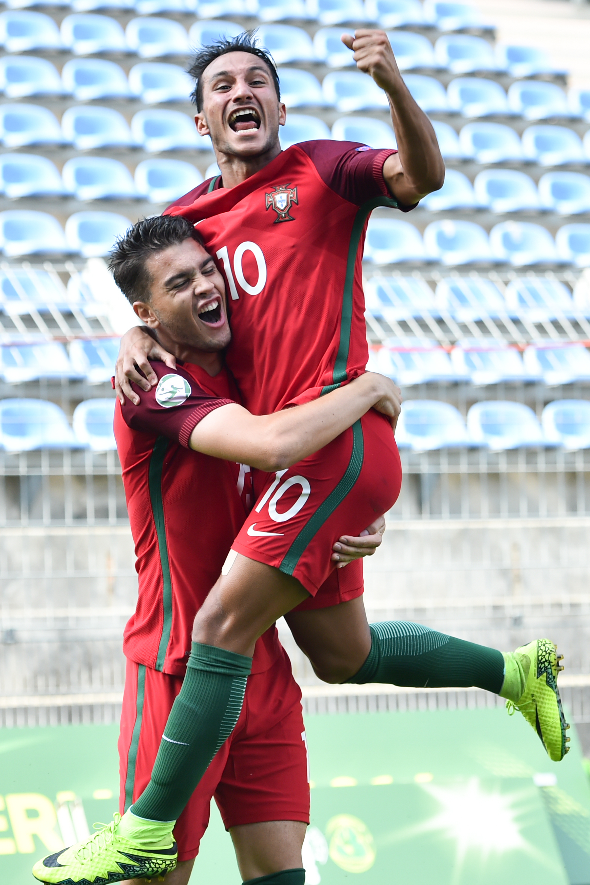 Francezii și-au luat o palidă revanșă în fața portughezilor: 3-1 în semifinalele Euro 2016 sub 19 ani GALERIE FOTO și VIDEO