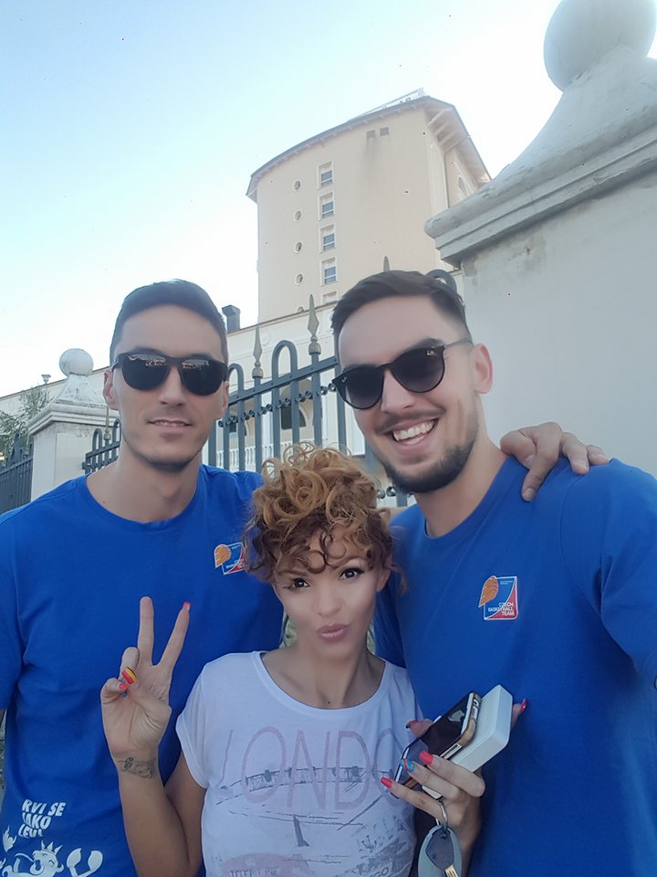 Cehul Jiri Welsch ar fi jucat golf dacă nu era baschetbalist. A evoluat 4 ani în NBA, dar nu se mai uită la meciuri! A făcut pe omul-păianjen! / VIDEO