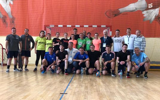 Și arbitrajul are frumusețea lui! Povestea cuplului Georgiana Lungu - Mihaela Paraschiv, ”fluierașe” la handbal: ”Ca jucătoare, aveam șanse mai mici să ajungem sus, din cauza taliei”