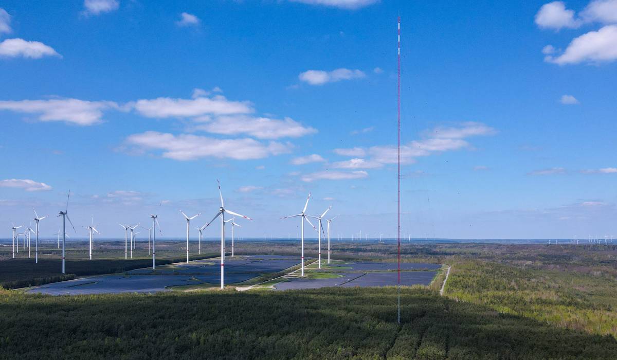 Germanii construiesc cu 25 de milioane de euro cea mai înaltă turbină eoliană din lume, de 365 de metri și 2.000 de tone de oțel, care va depăși Turnul Eiffel