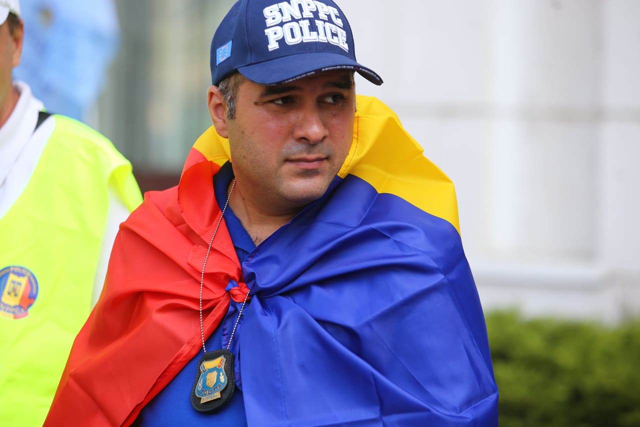 Protest al sindicaliştilor din Poliţie şi penitenciare în fața Ministerului Finanţelor. Care sunt principalele revendicări