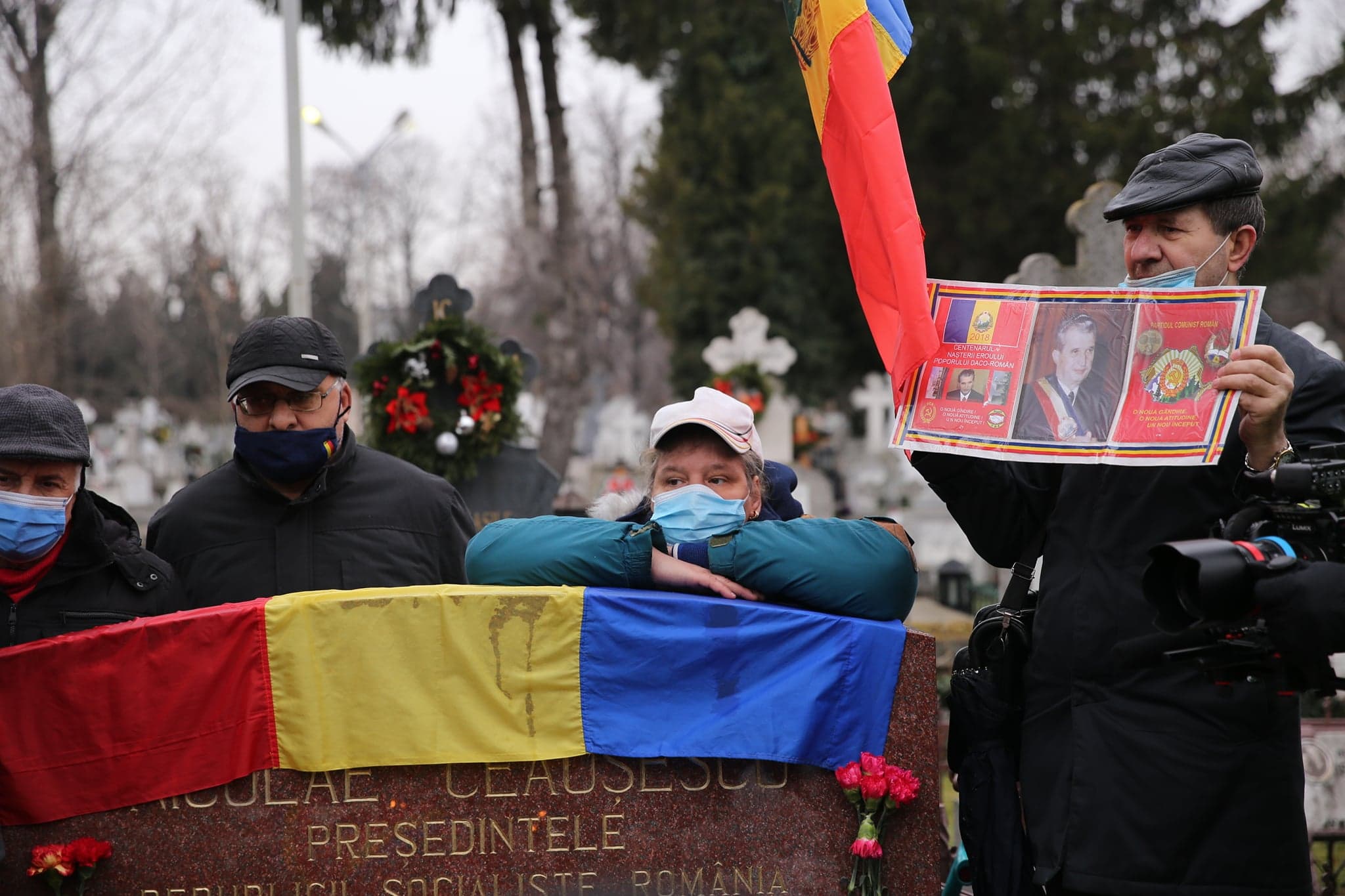 VIDEO | Nostalgicii lui Nicolae Ceaușescu au comemorat 103 ani de la nașterea fostului dictator