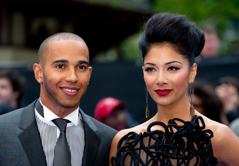 O filmare cu Nicole Scherzinger și Lewis Hamilton în ipostaze intime a fost publicată de hackeri. Peste 200.000 de persoane au văzut imaginile