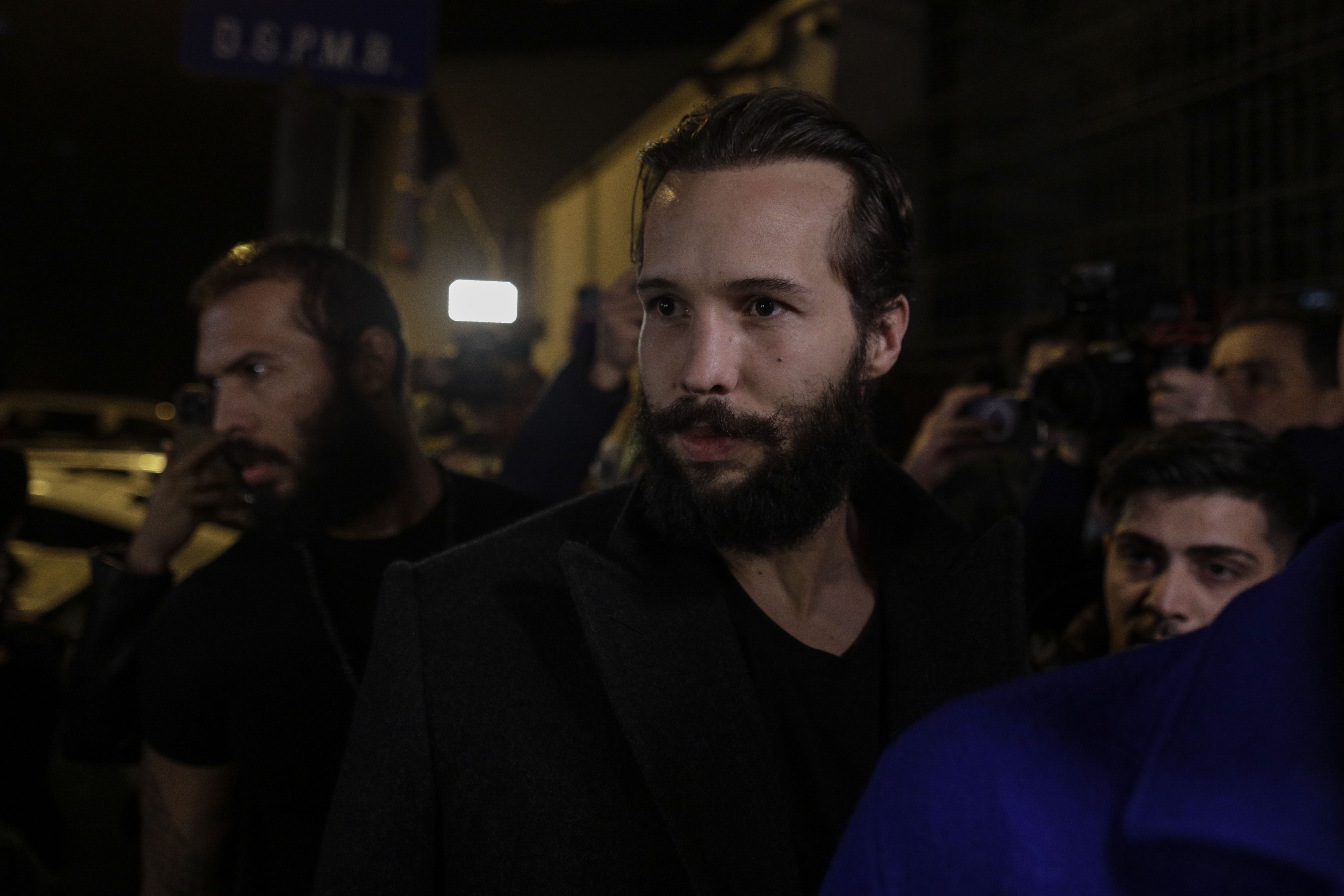Prima reacție a lui Andrew Tate după ce a fost eliberat din arestul preventiv. „Am învins. Fără lacrimi!”