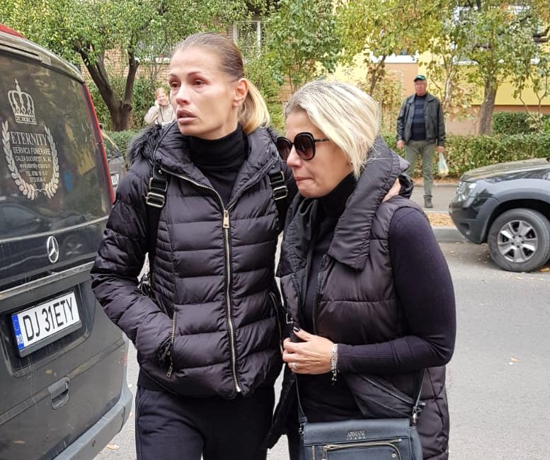 Trupul neînsuflețit al lui Ilie Balaci a fost scos în sicriu | IMAGINI TULBURĂTOARE
