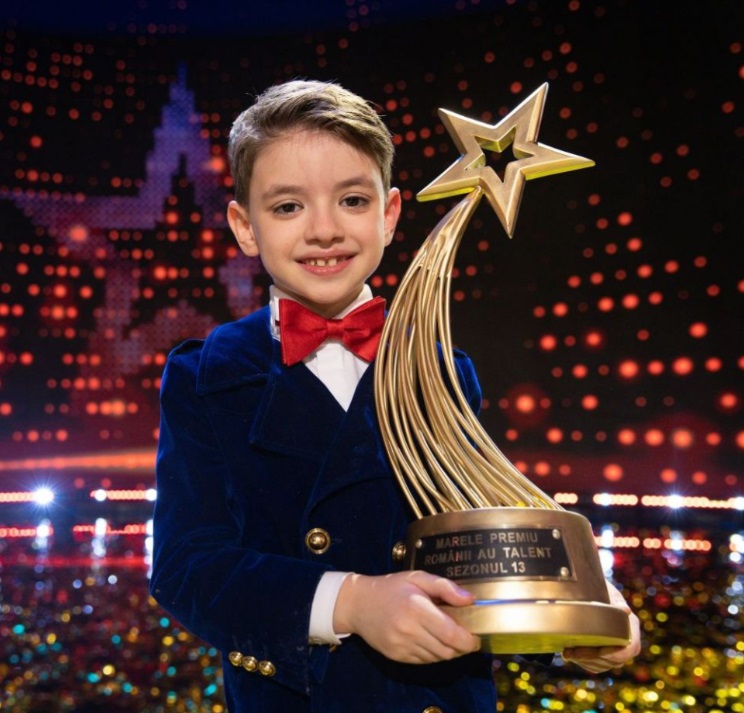 Părinții lui Rareș Prisacariu, primele declarații după „Românii au talent”. Cu ce se ocupă și ce planuri au pentru băiețelul lor