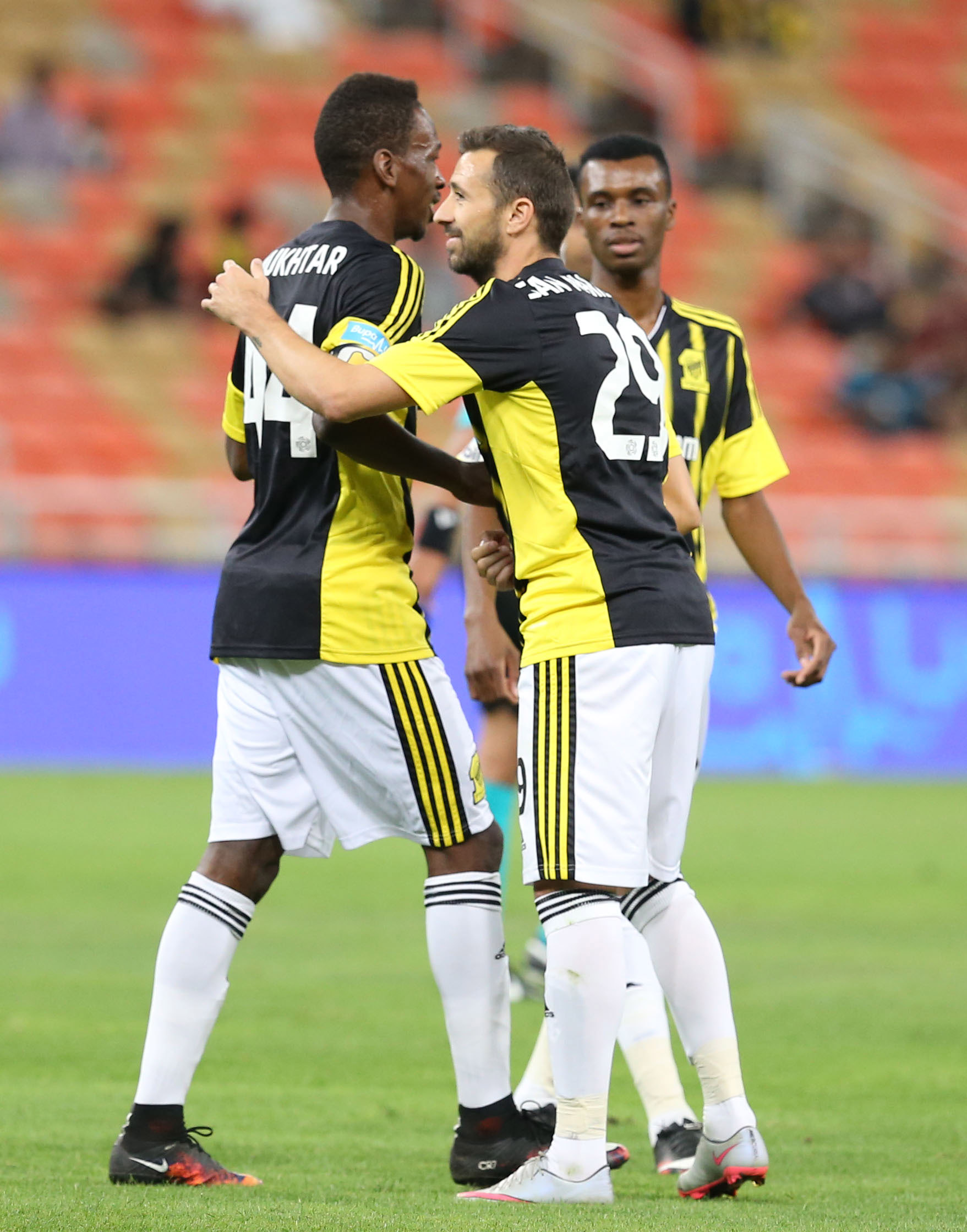 Magicianul Lucian Sânmărtean, gol și două pase de gol pentru Al Ittihad / VIDEO