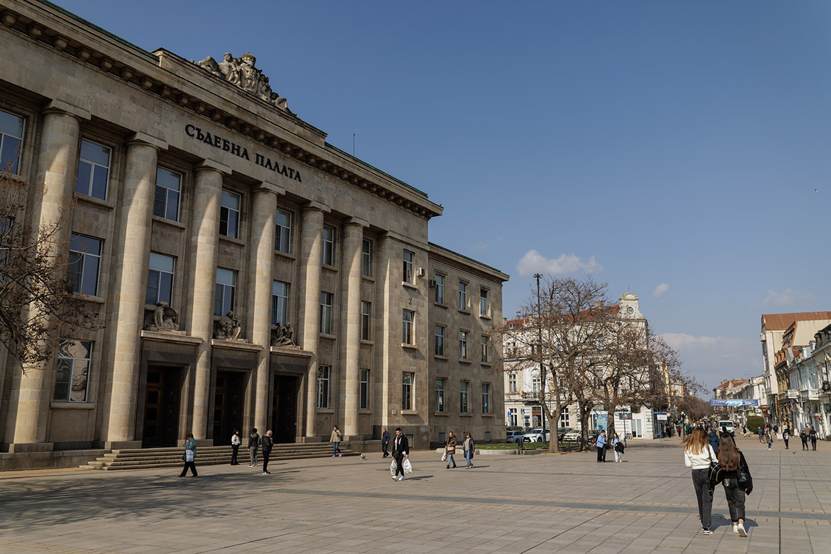 Cum fac față vecinii bulgari la creșterile de prețuri după trecerea la euro: „Prețurile sunt ca în Germania, nu și salariile. Acum ai nevoie de două slujbe”