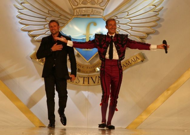 Galerie foto/ Radu Mazăre, cel mai excentric politician. A fost ba salvamar, ba faraon, James Bond sau Che Guevara!