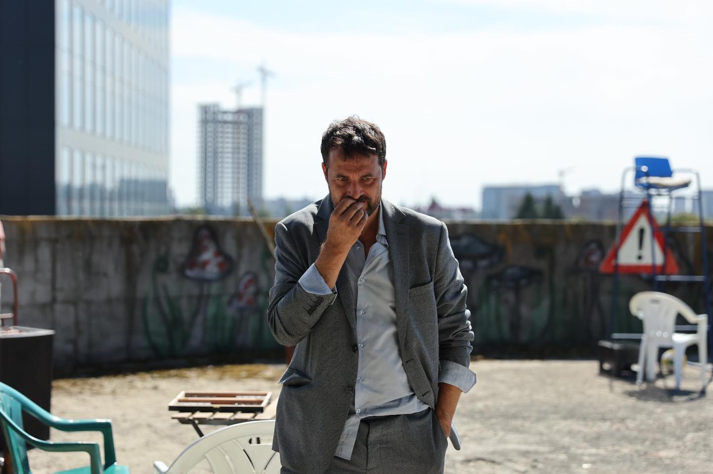 Cum trăiește actorul Andrei Aradits perioada Crăciunului. „Sunt absolut agorafob. Am gânduri nucleare la volan”