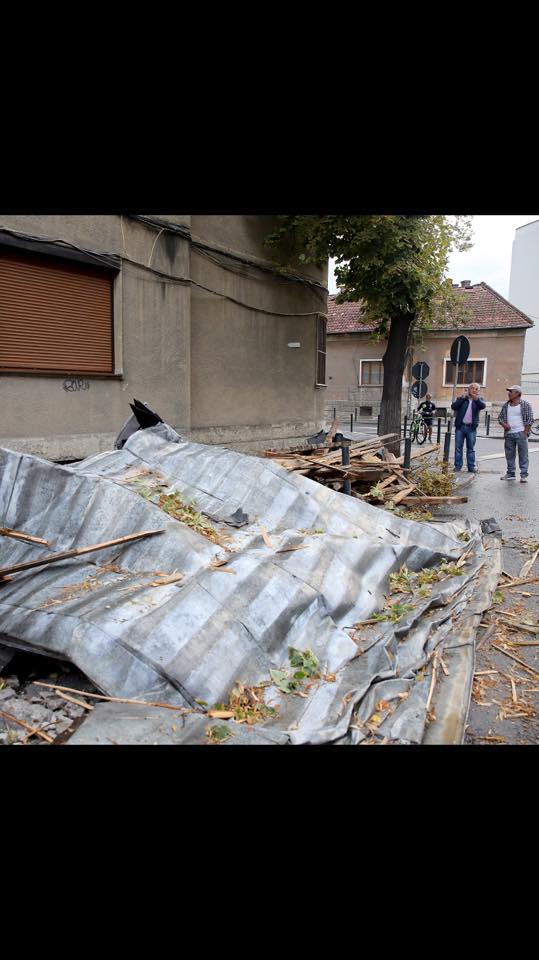 FOTO & VIDEO | Prăpăd după furtună în Cluj. Imaginile dezastrului, publicate de primarul Emil Boc