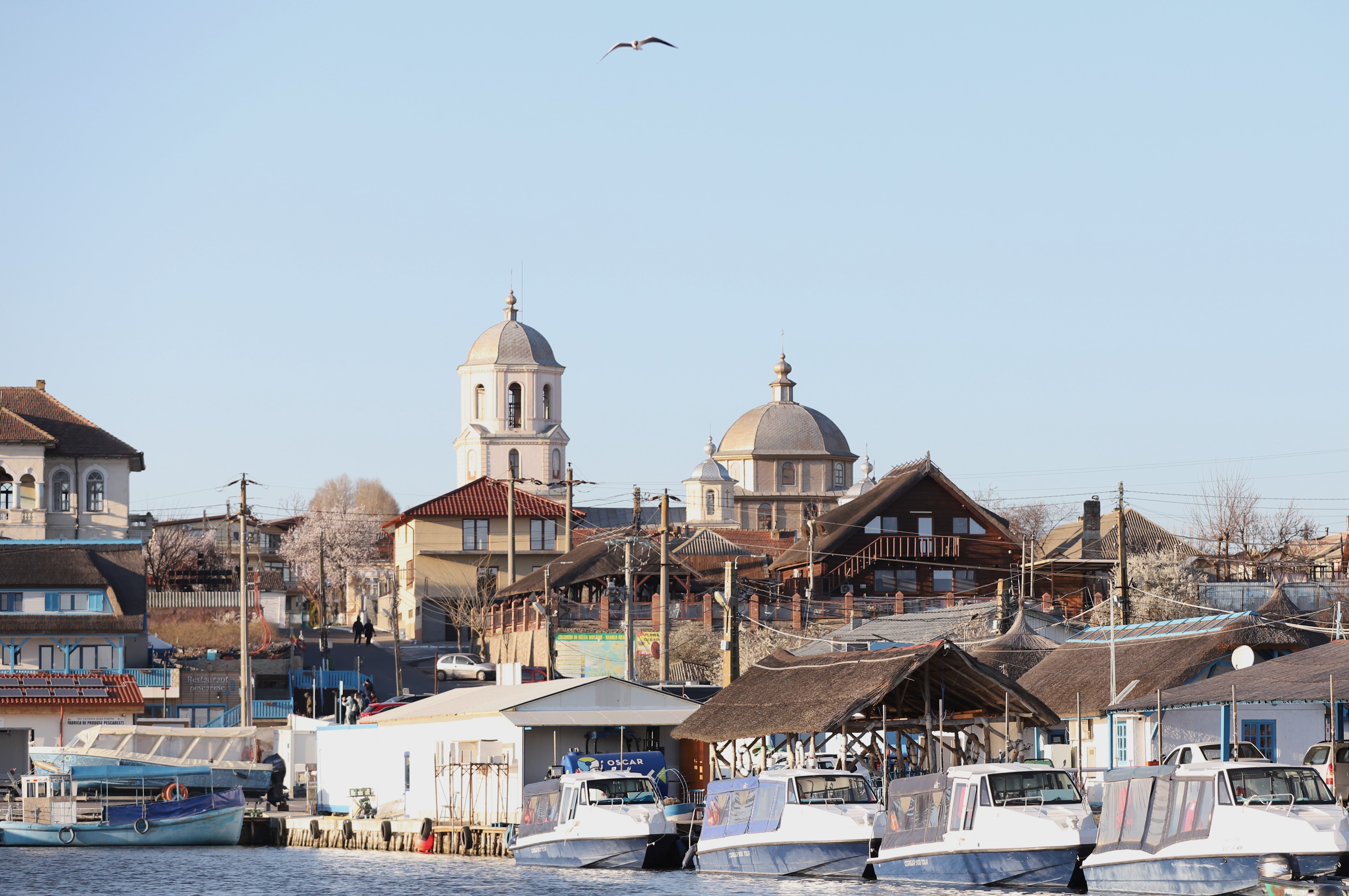 Cinci minute de pace din Jurilovca. Imagini şi poveşti adevărate despre minunile dintr-un sat de pescari