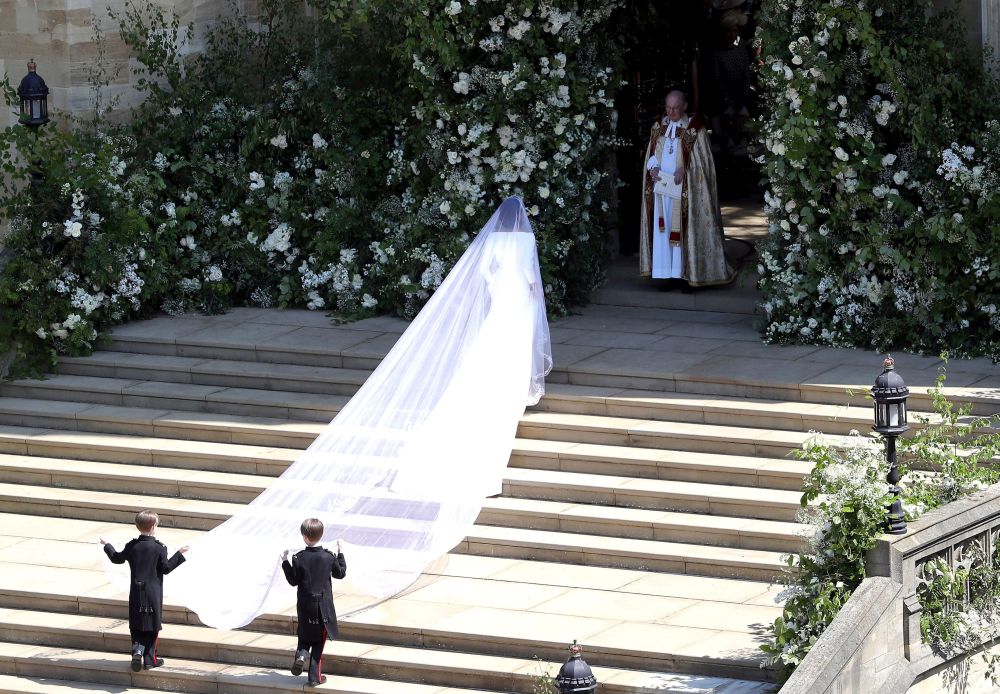 FOTO | Ținutele purtate de prințul Harry și Meghan Markle la nunta regală vor fi expuse