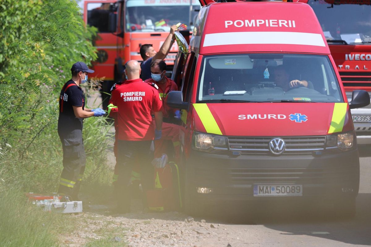 Imagini de la locul exploziei din Popești-Leordeni, soldată cu 11 răniți
