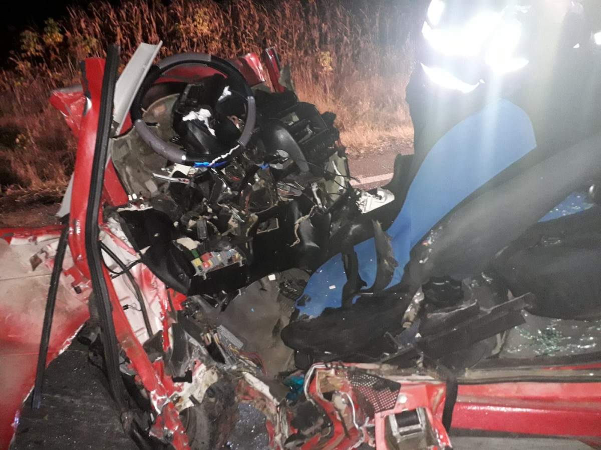 Accident înfiorător pe DN14, în județul Sibiu. Doi tineri au murit cu o săptămână înainte de a se căsători, iar peste două luni deveneau părinți