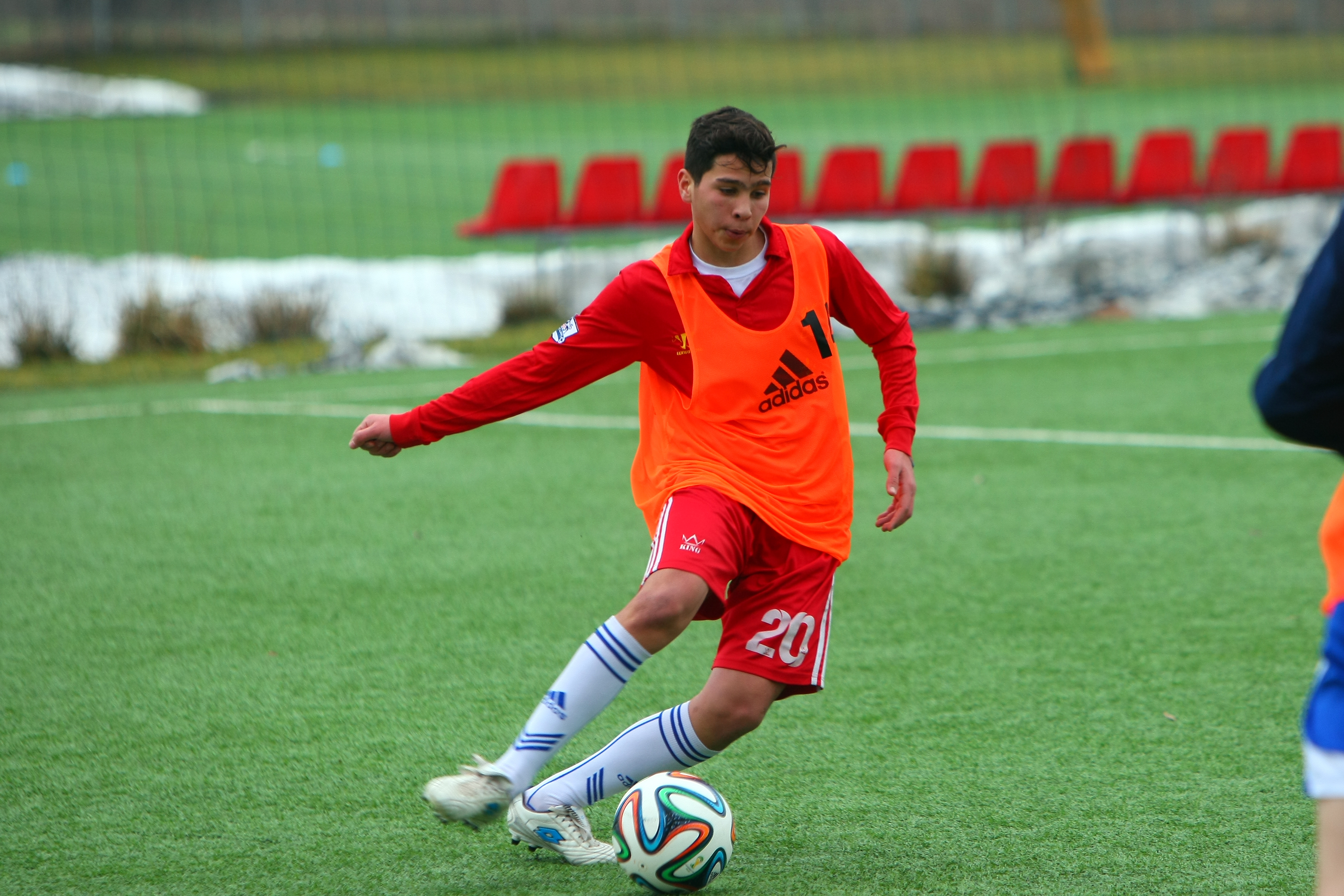 Doi puști palestineni au fugit din Gaza ca să joace fotbal în România
