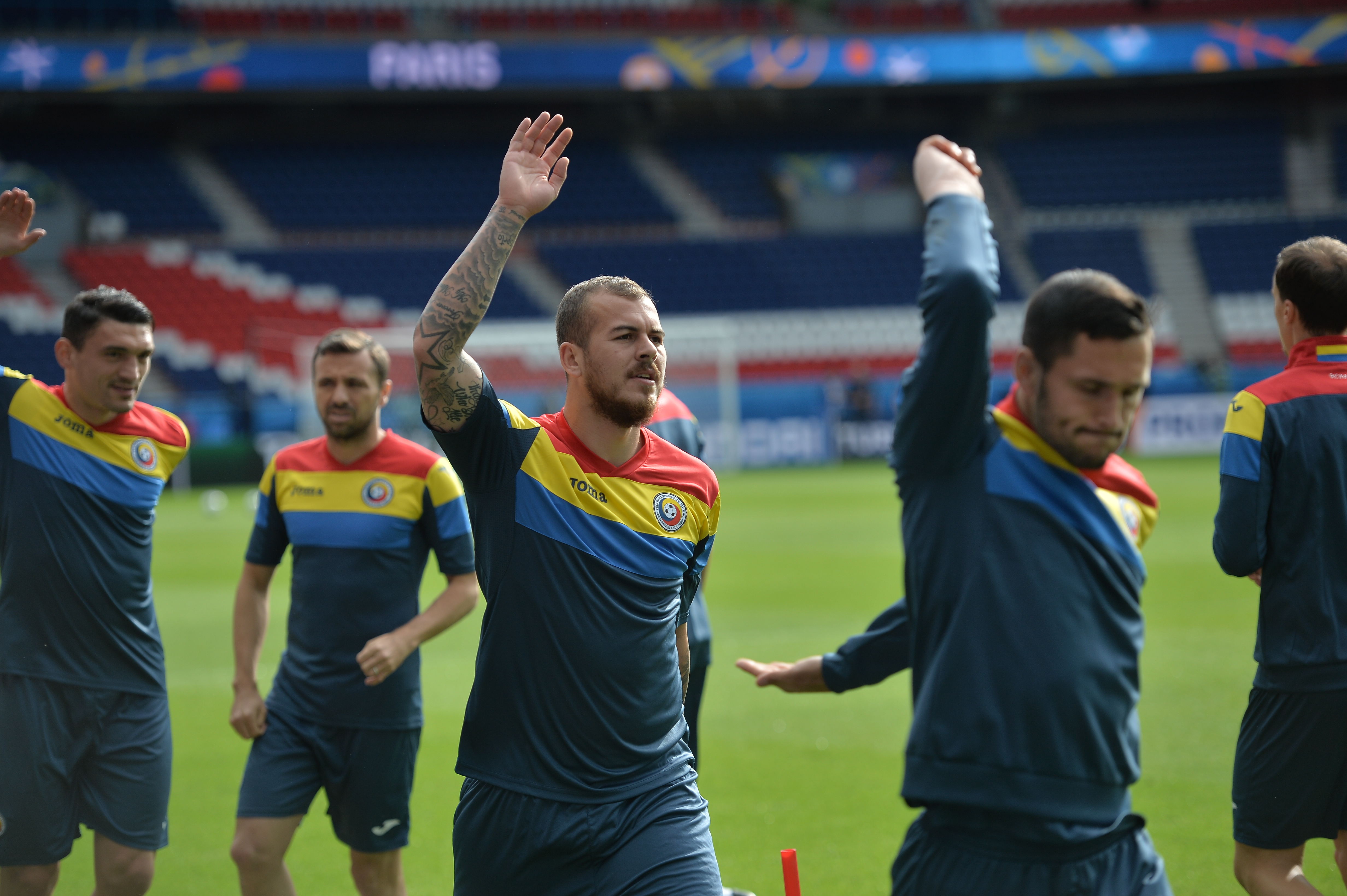 România - Elveția 1-1. Leșin după pauză! Stancu a deschis scorul din penalty, Mehmedi e egalat. Ne-am calificat la decisivul cu Albania!/ BLOG&FOTO&VIDEO