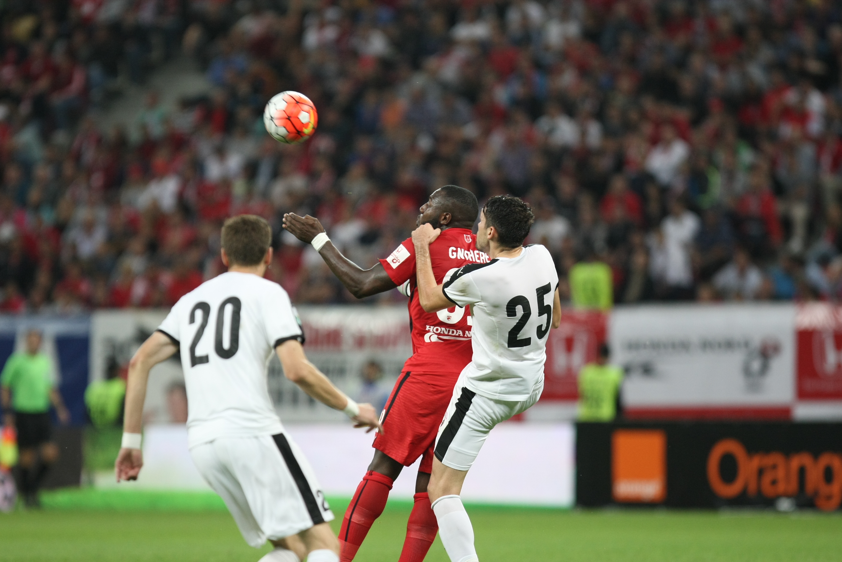 Liga I: Dinamo - Astra 0-1. În ziua în care ”roș-albii” și-au plâns idolul, Astra a plecat victorioasă de pe ”Național Arena”. ^A decis prin Filipe Teixeira / LIVE TEXT & GALERIE FOTO