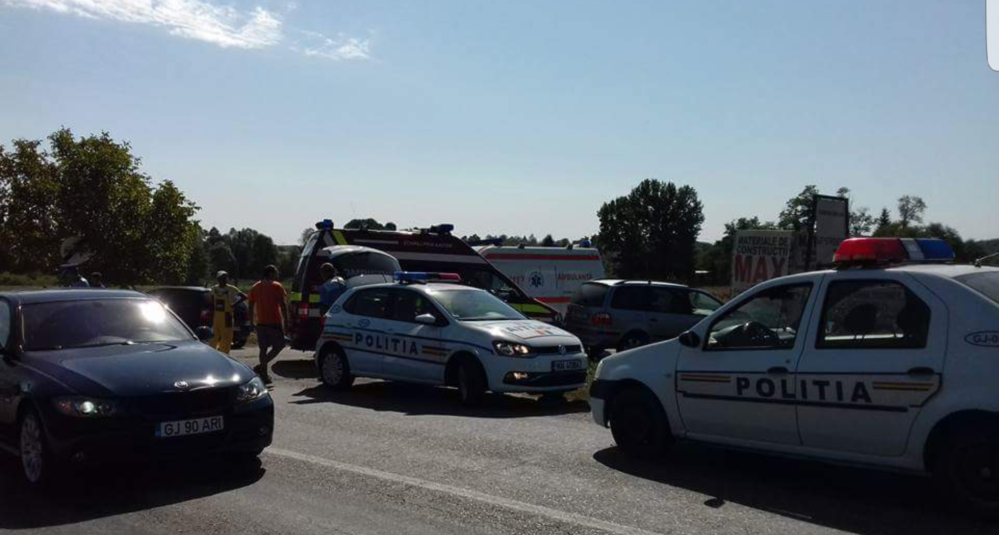 Doi polițiști, răniți într-un accident în Gorj. Printre victime este și șeful Poliției Târgu Jiu