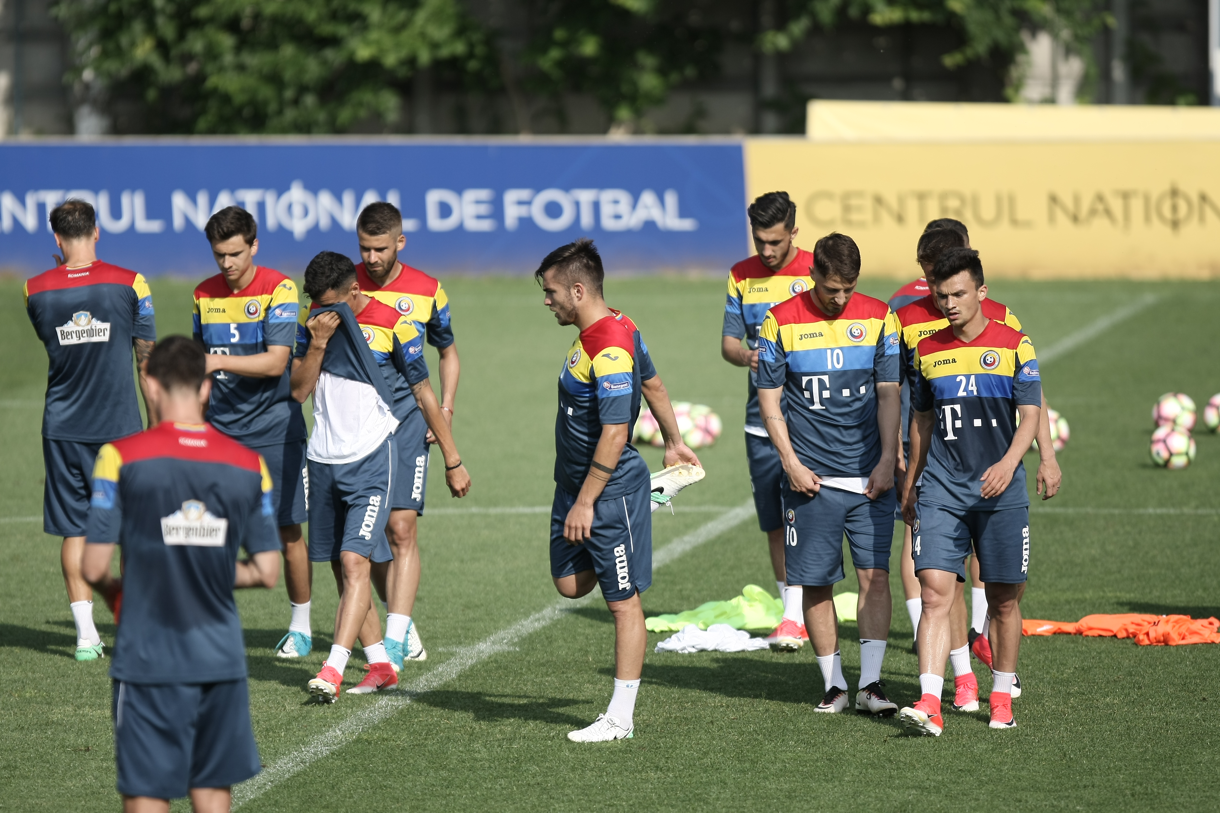 Alin Toșca își face curaj după duelurile cu Messi și Ronaldo: ”Și Lewandowski are două picioare!”