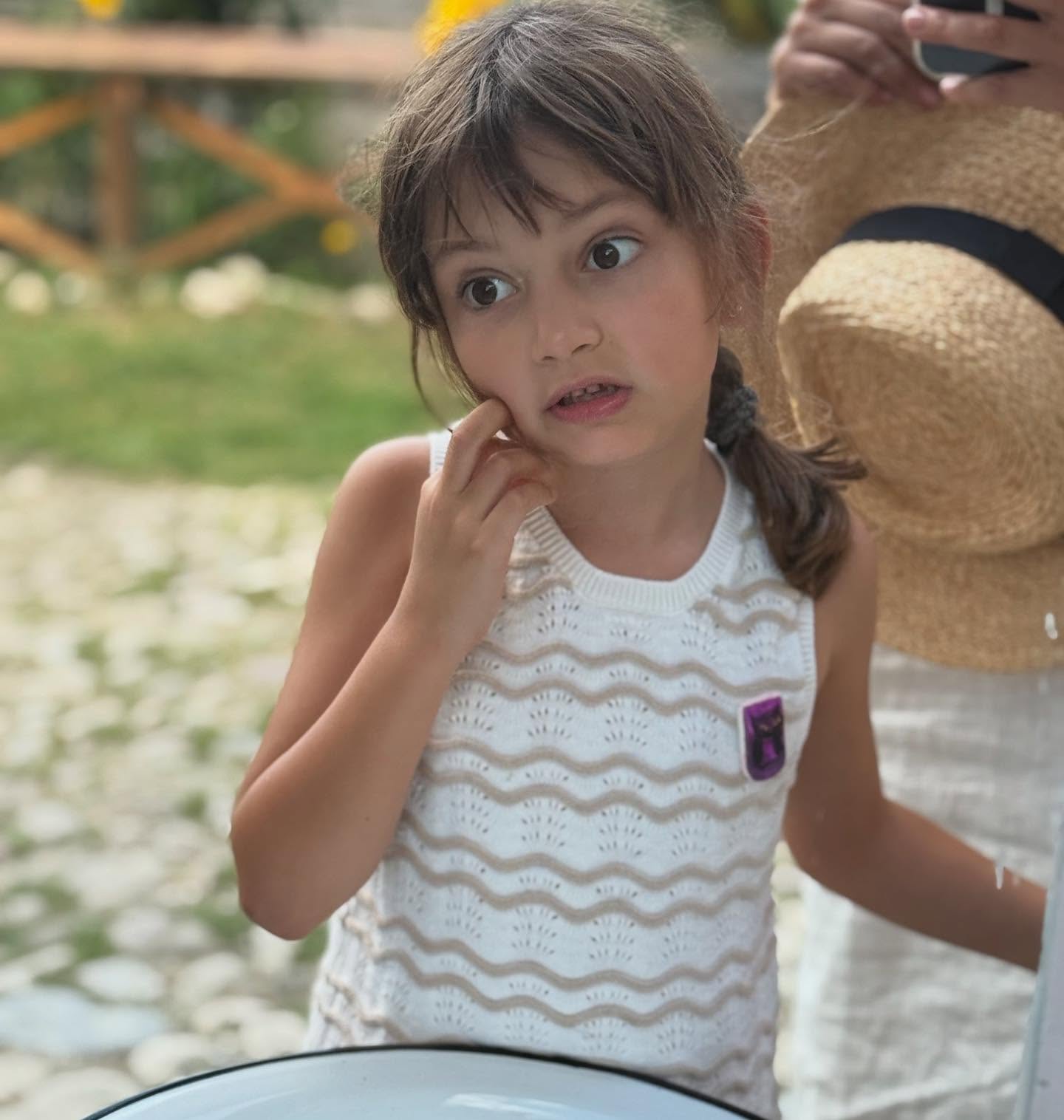 Fiica Ancăi Serea și a lui Adi Sînă a împlinit 6 ani. Imagini rare cu micuța Leah. „Anul acesta ești hotărâtă să mergi la școală”