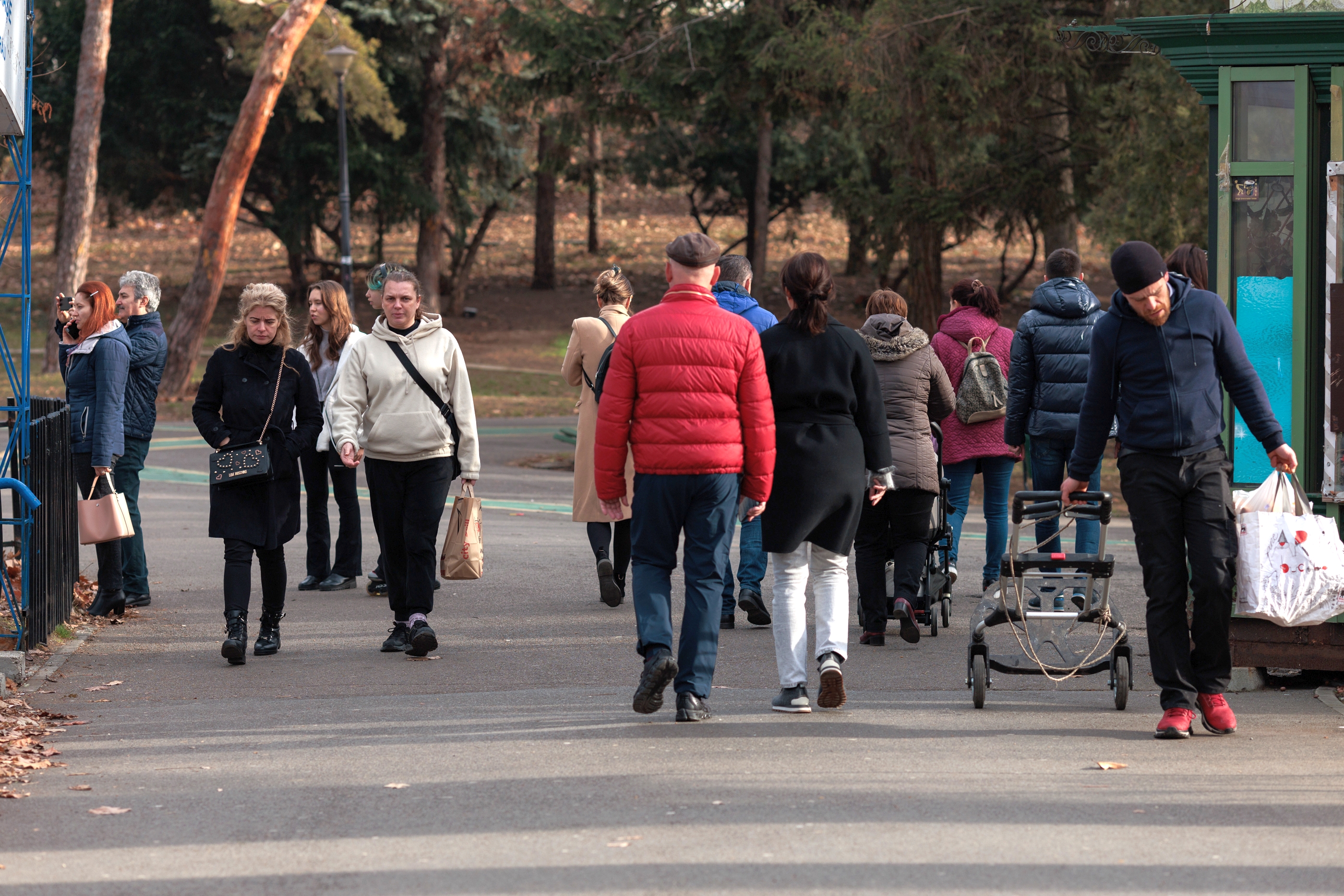 Ultima zi cu temperaturi de primăvară. De luni intră o masă de aer polar pe teritoriul României | FOTO