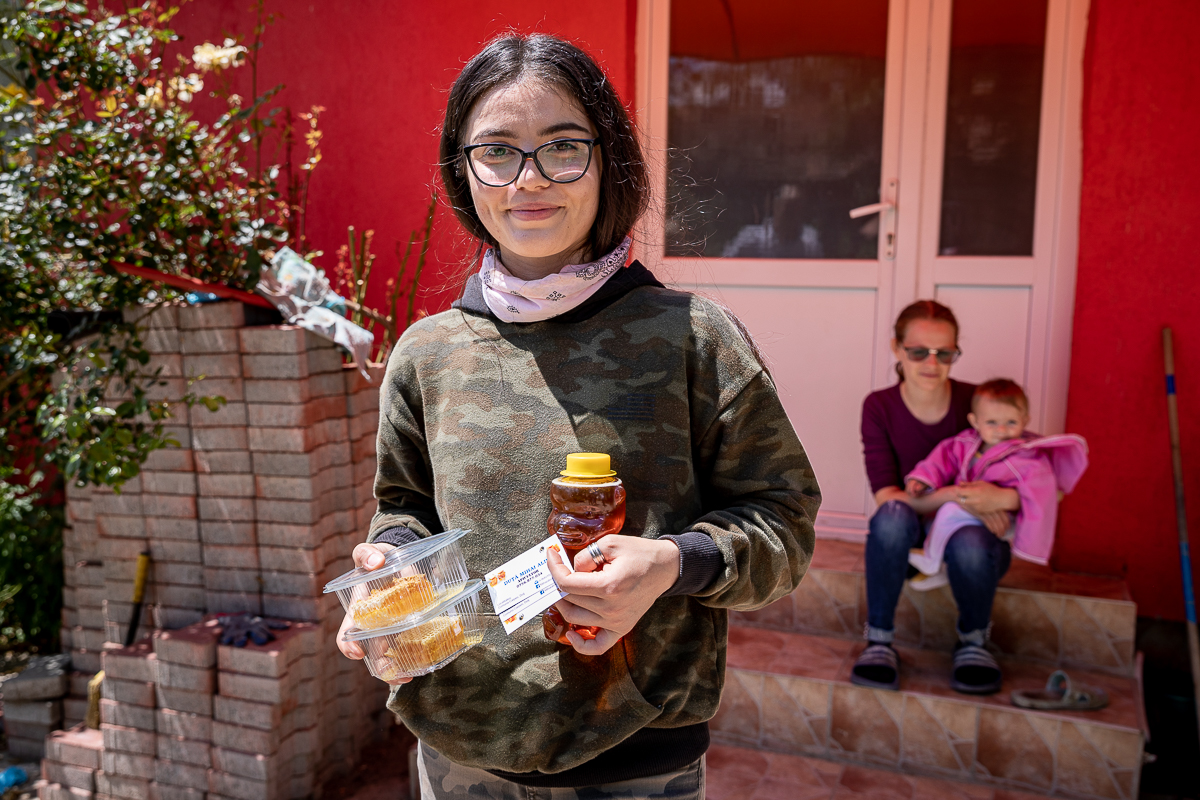 Cum a trăit o adolescentă de la sat redeschiderea școlii: “Mama muncește în Germania pentru mine și vreau să o fac mândră”