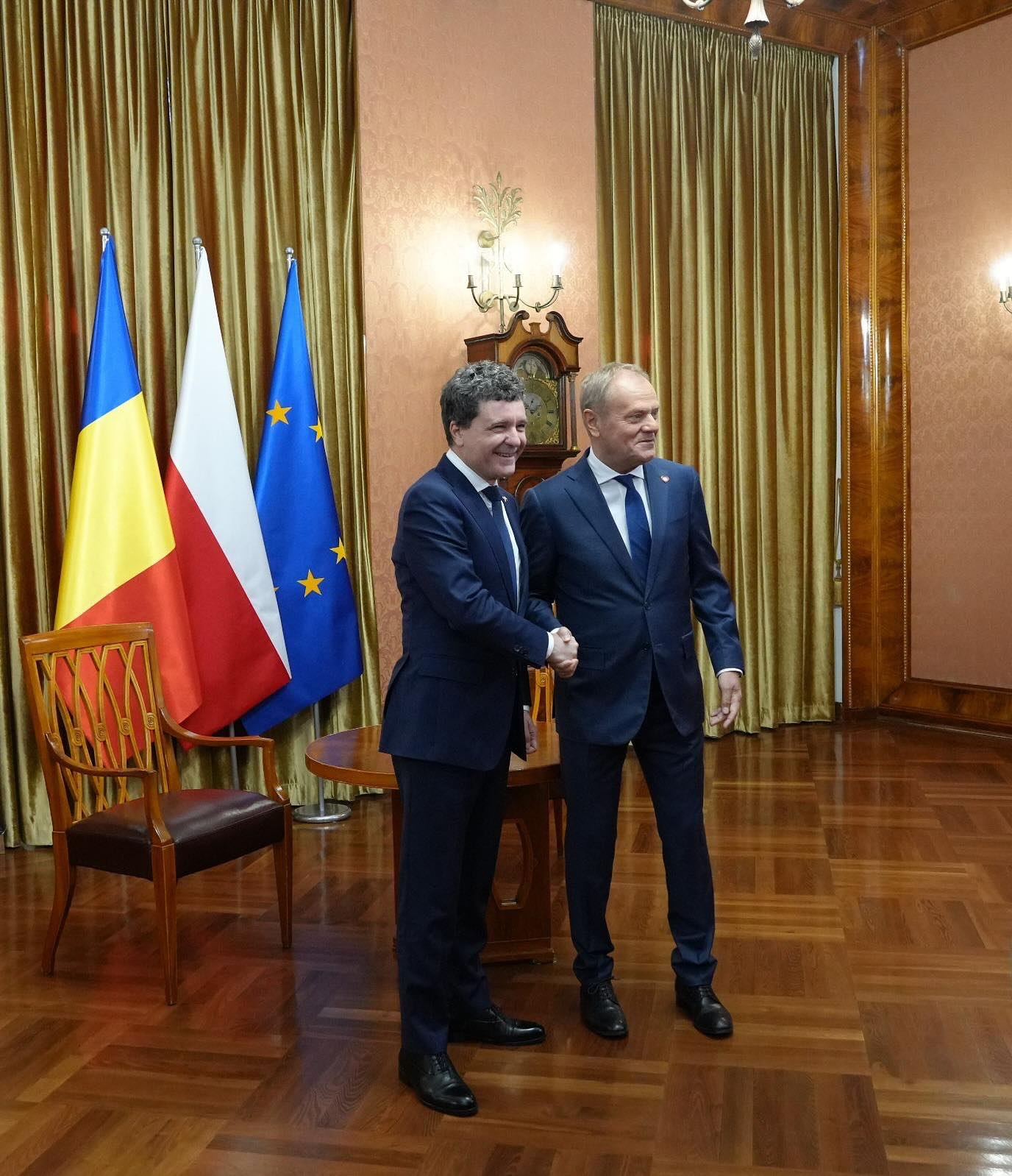 Primele imagini cu Nicușor Dan la Varșovia: „Am o primă discuție cu prim-ministrul Donald Tusk”