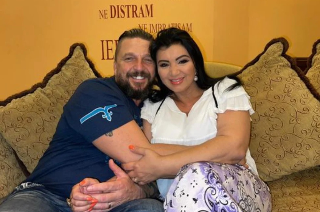 Anunțul făcut de Adriana Bahmuțeanu la trei luni de la logodna cu George Restivan: „O să fiu gravidă la nuntă! Am antamat lăutarii și nașii”