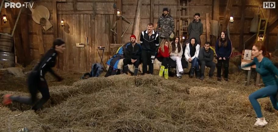 Duel intens între fete. Ioana Filimon a părăsit Ferma cu ochii în lacrimi | FOTO