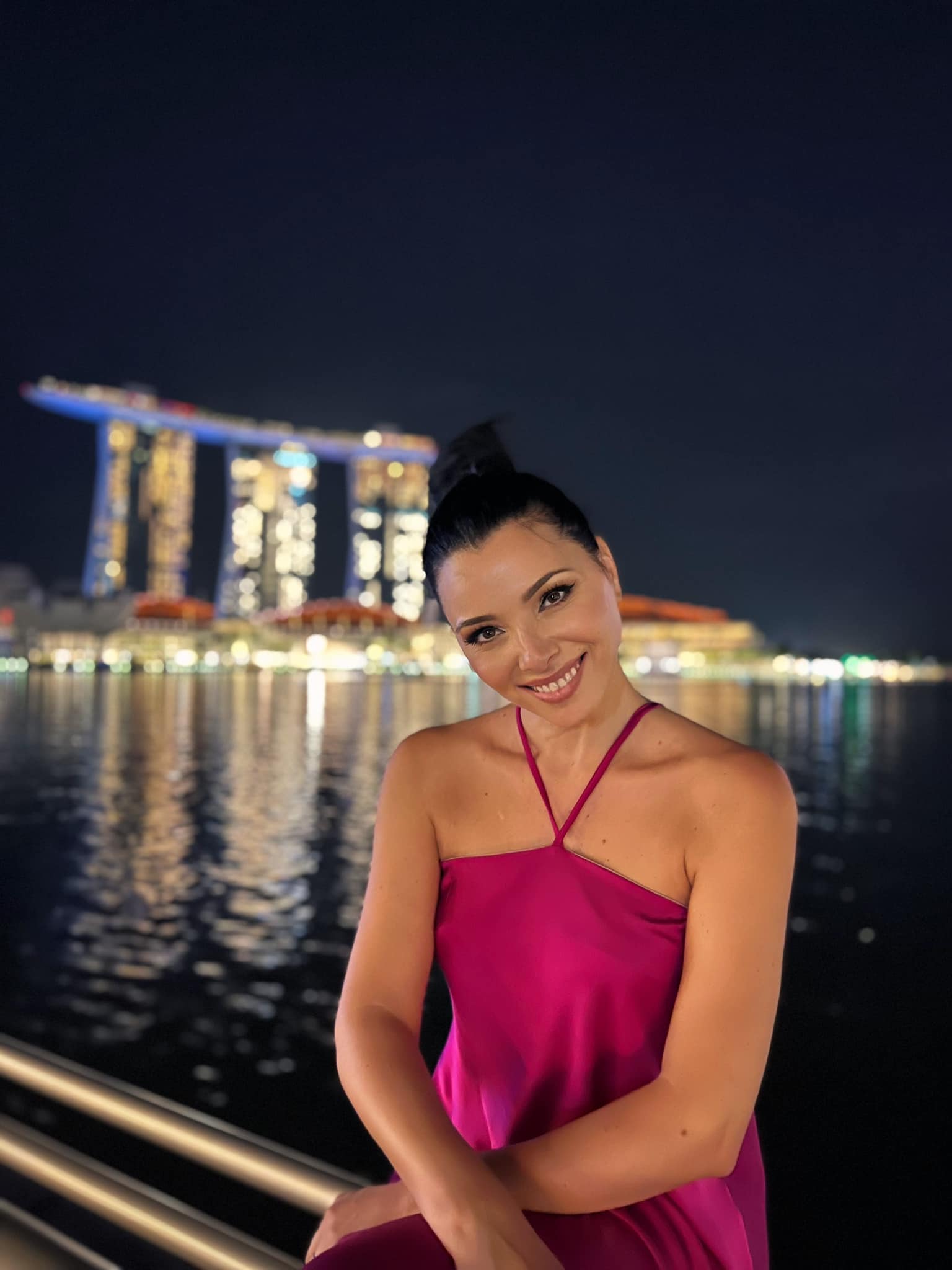 Ce a descoperit Corina Caragea în Singapore, unde s-a cazat într-o „debara”: „Te costă foarte scump dacă te conectezi la rețeaua cuiva de internet”