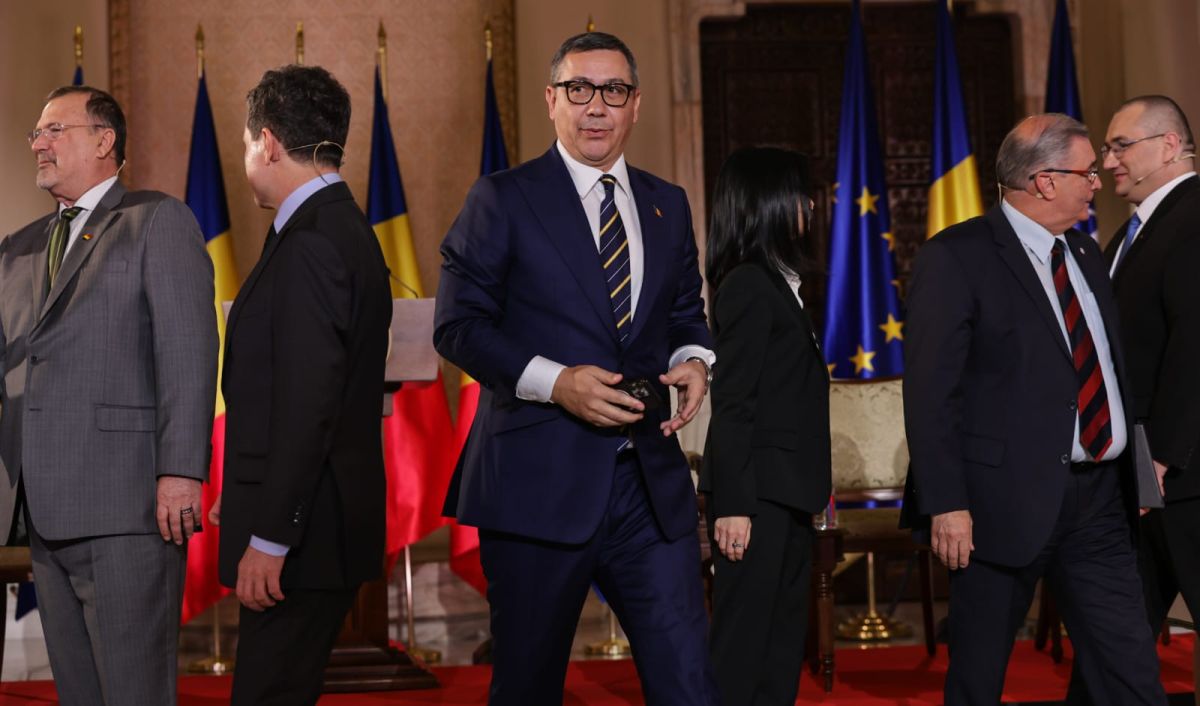 Concluzia lui Dan Negru după dezbaterea electorală de la TVR: „Cafteala prezidențială. Suntem mai proști decât animalele”