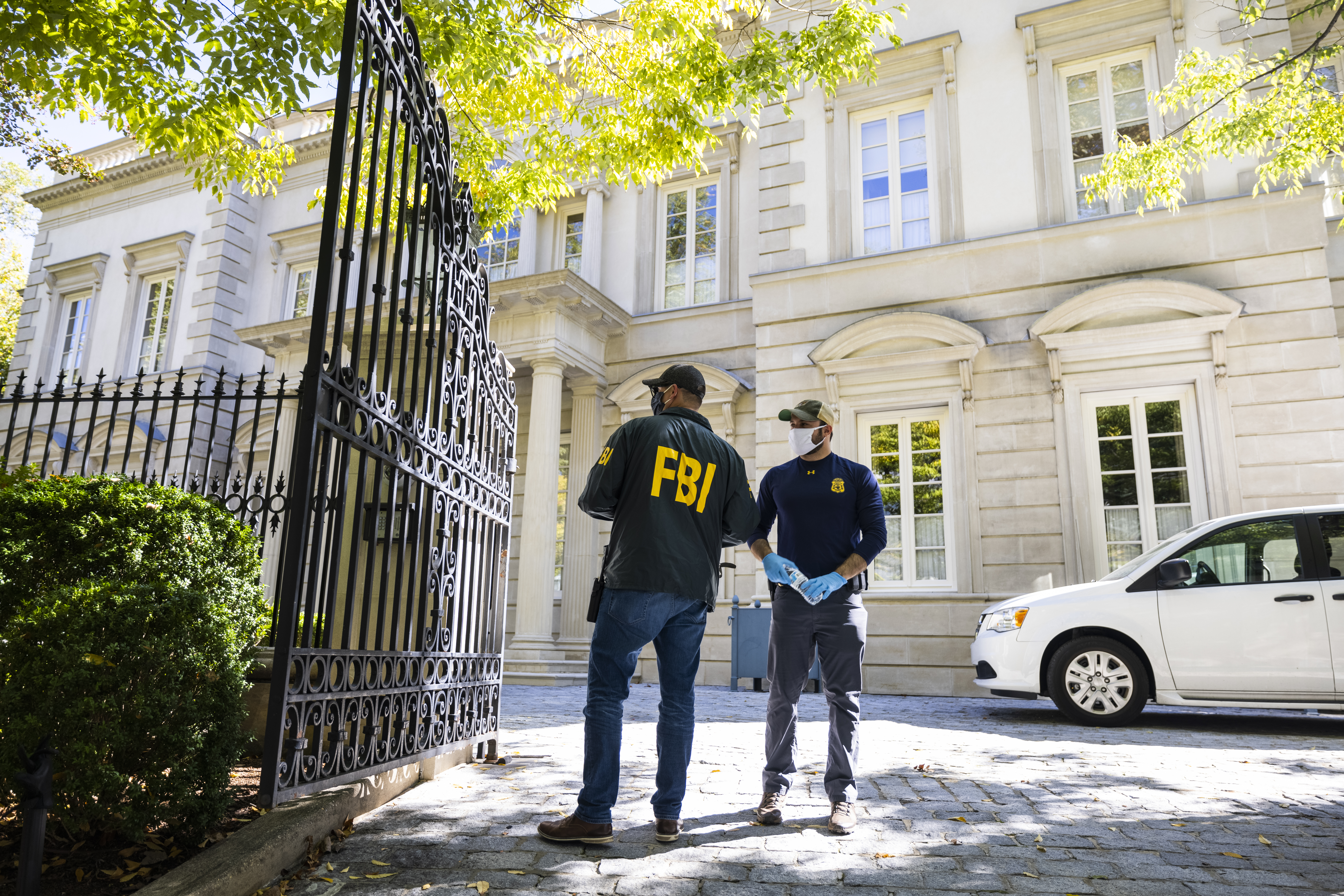 Oligarhul rus Oleg Deripaska, aliat al lui Putin, „călcat” de FBI. Ce au căutat agenții în locuința acestuia din Washington