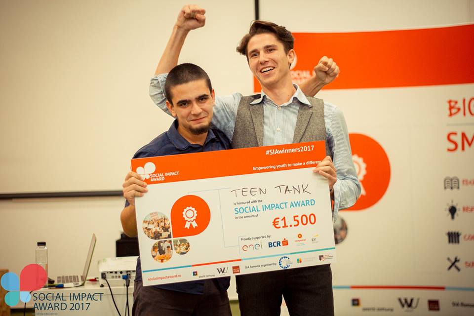 La 19 ani vrea să revoluționeze educația din România! Rareș Manolache, tânărul cu ambiții mari