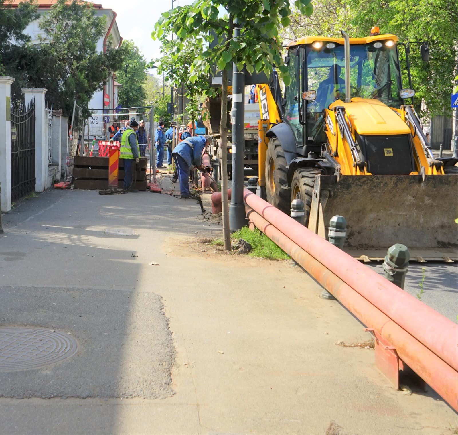 La iarnă, locuitorii din Calea Dorobanților nu vor avea probleme cu apa caldă și căldura, promite Nicușor Dan