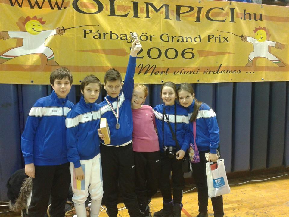 Trei spadasini români, învingători la Circuitul Internațional de spadă ”Olimpici”, de la Budapesta / FOTO