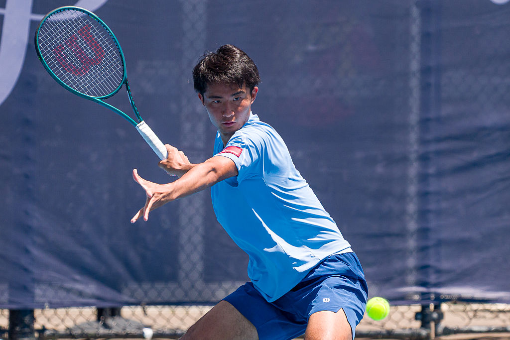 Mérkőzés közben csaptak le a drónok, futva menekültek a teniszezők az Emírségekben – videó