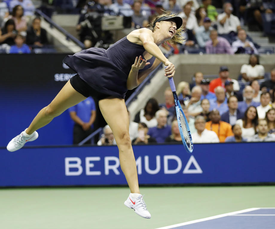 Serena Williams a învins-o clar pe Maria Şarapova în primul tur la US Open